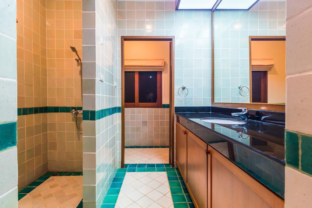 Lakewood Hills Villa By Lofty Phuket Екстериор снимка