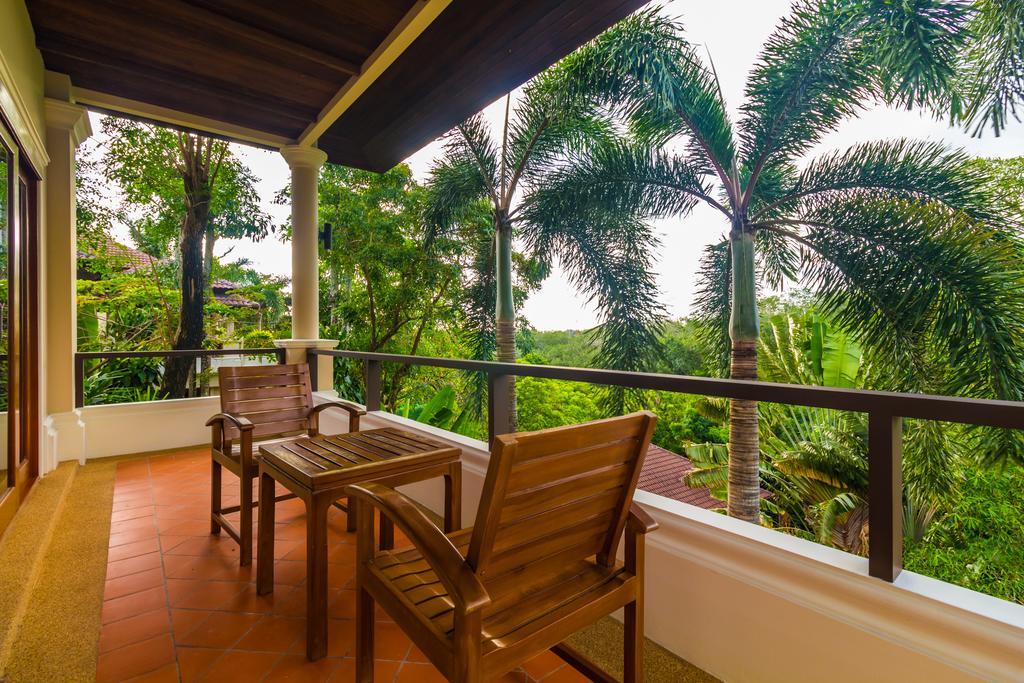 Lakewood Hills Villa By Lofty Phuket Екстериор снимка